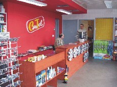 Zdjęcia sklep samochodowy CARTEL w Kietrz