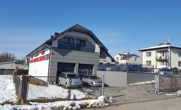 Zdjęcia sklep samochodowy AMIBO w Gorlice
