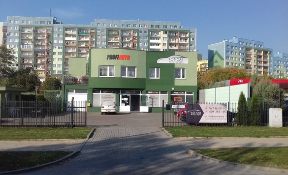 Zdjęcia sklep samochodowy KOT-CAR w Lubin