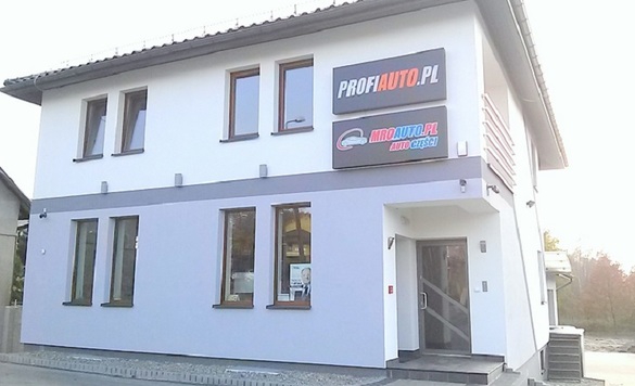 Zdjęcia sklep samochodowy MROAUTO w Rogów